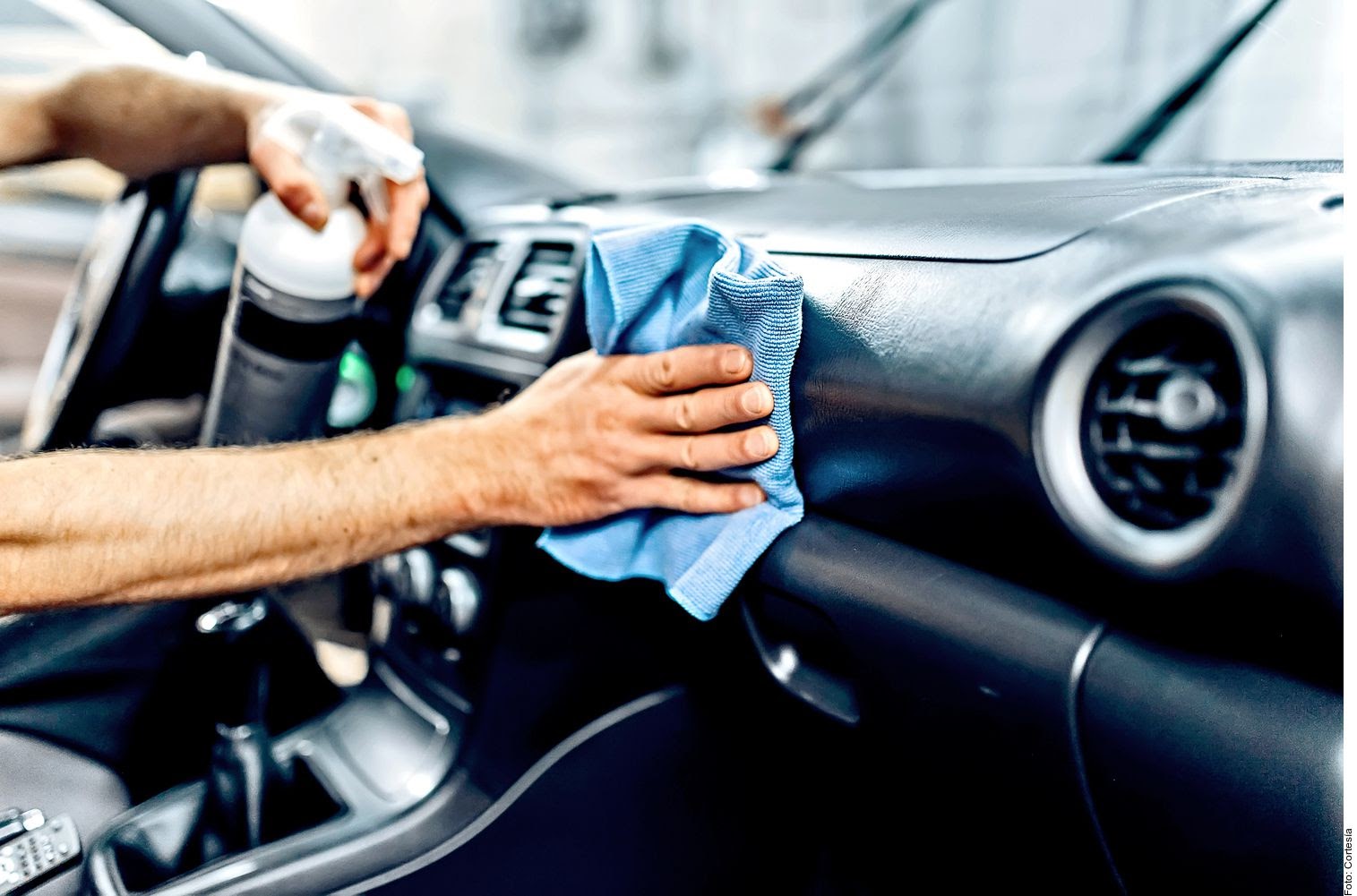 desinfectar auto vehiculo interior
